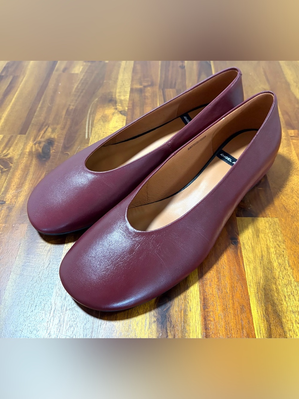 NWT. Burgundy genuine Leather Ballet stylish Flats . Relaxed feet. - Picture 4 of 6